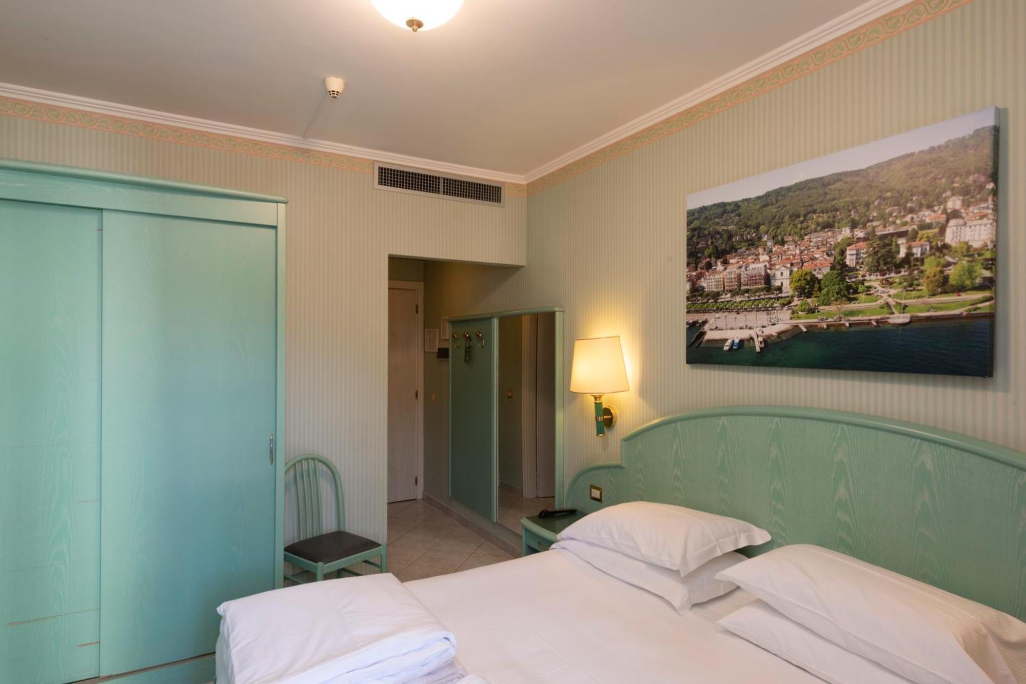Moderno Hotel 3*