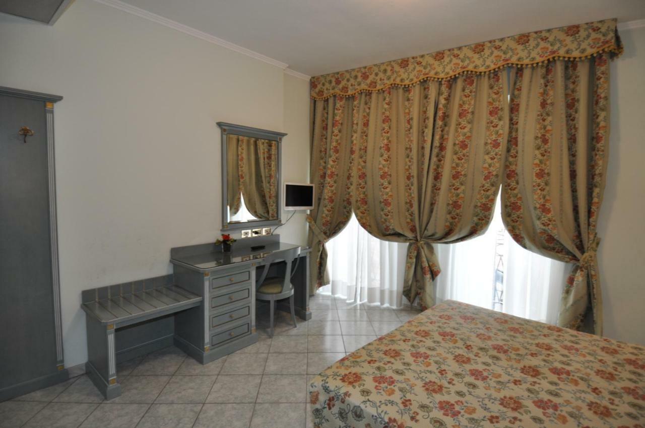 Hotel Moderno 3*