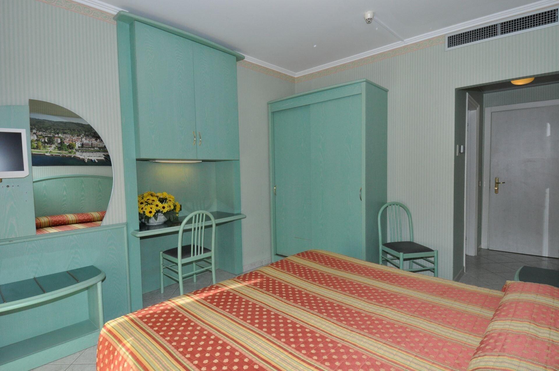 Moderno - Cavour 30tre